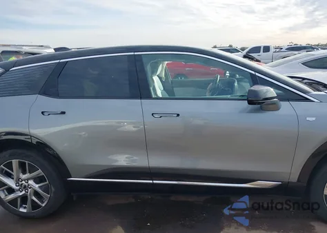 2025 Cadillac Optiq Luxury 2 Awd z USA, uszkodzony, nr VIN 3GYK3DMR2SS263371